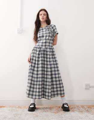 reclaimed vintage midi dress with tie front detail in plaid