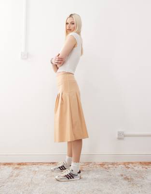 midi kilt skirt in butter yellow-Neutral