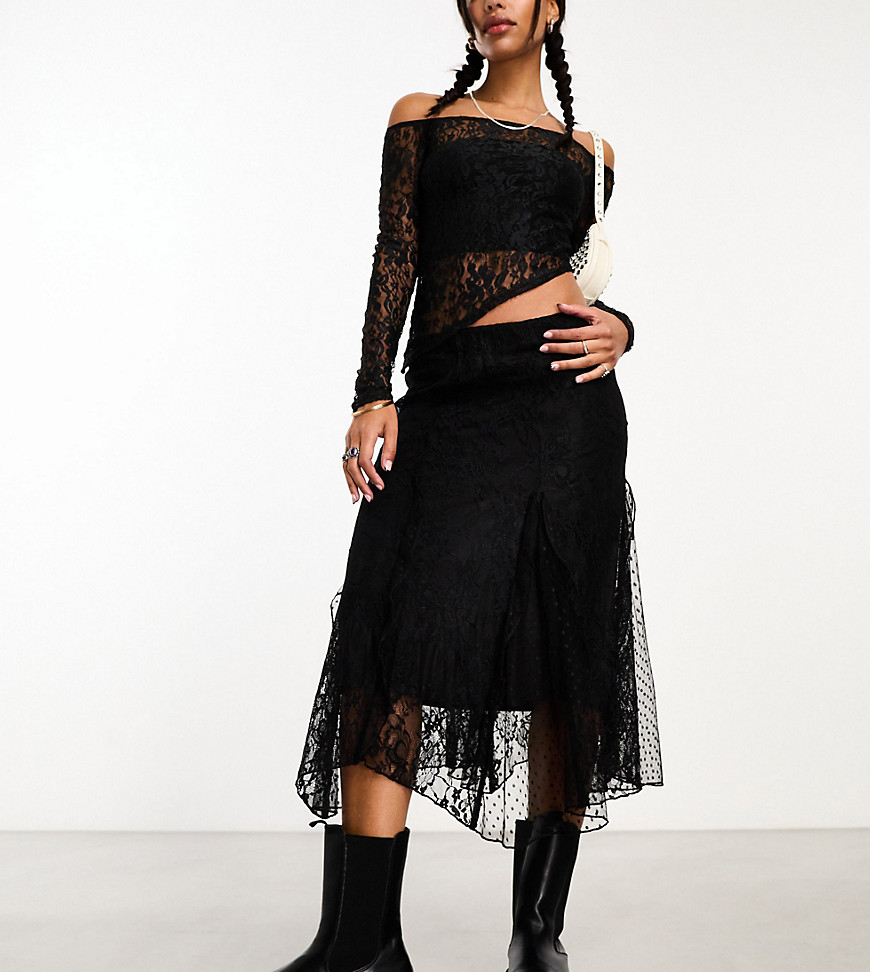 midi skirt with lace and ruffles-Black