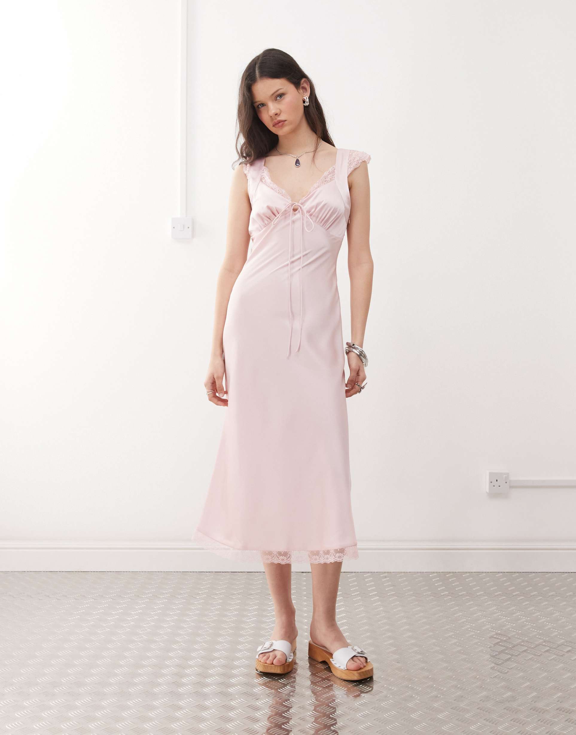 reclaimed vintage midi tea dress with lace in baby pink