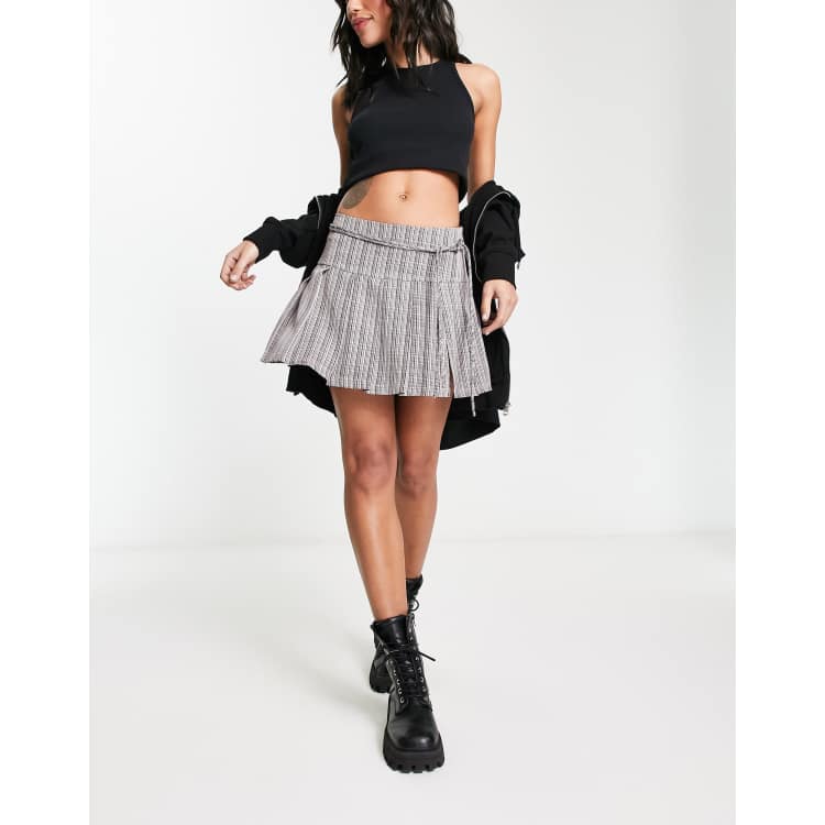 Vintage bodycon skirts 2025
