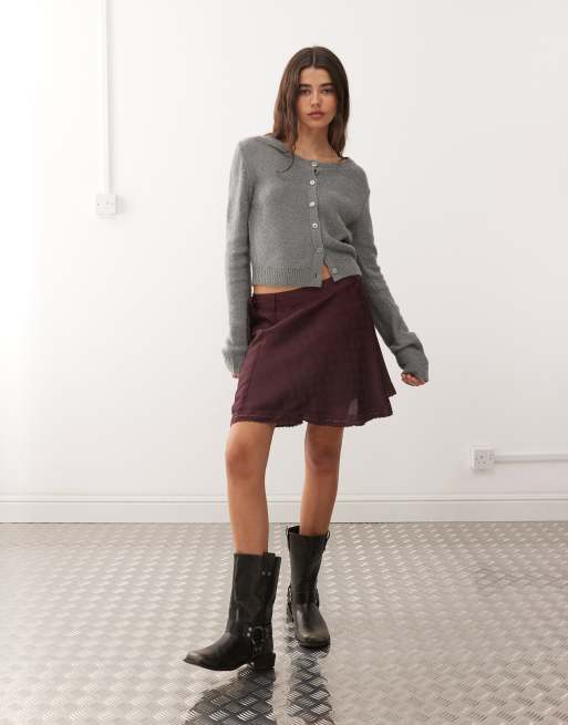 Reclaimed Vintage - Mini rok van satijnen jacquard met overslag in paars, 2 van 5