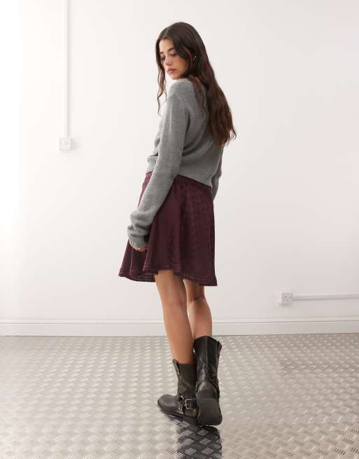 Reclaimed Vintage - Mini rok van satijnen jacquard met overslag in paars, 3 van 5