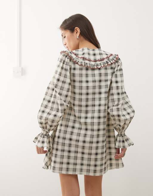 Reclaimed Vintage mini shirt dress with oversized collar and embroidery in black and white check, 3 of 4