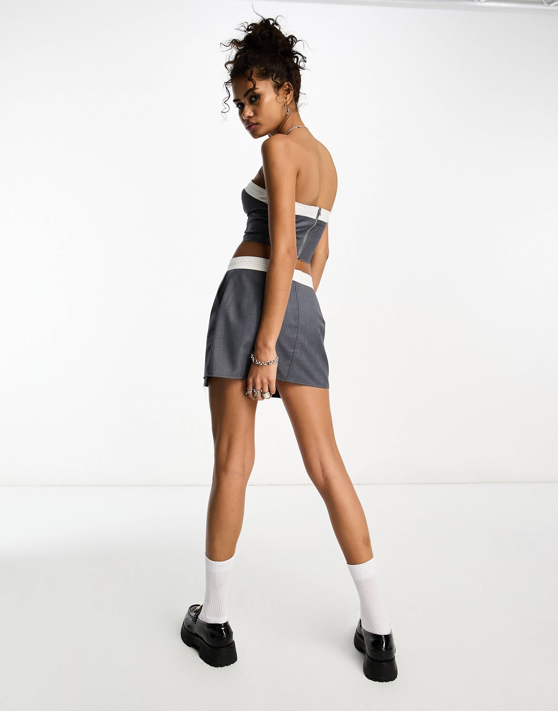 reclaimed vintage mini skirt with constrast binding