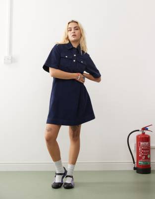 Reclaimed Vintage - Minikleid aus Cord in Blau