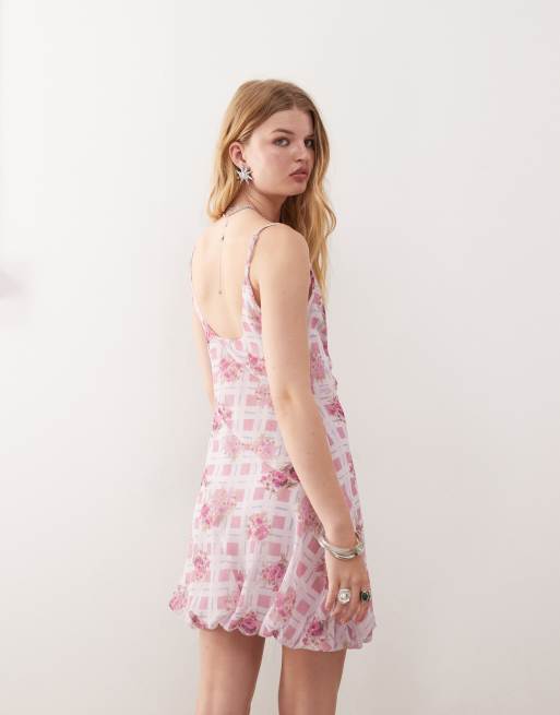 Reclaimed Vintage – Minikleid mit Ballonsaum und floralem rosa Karomuster, 4 von 4