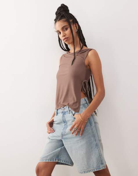 Reclaimed Vintage - Mokkabrun jerseytop med snoet offshoulder-design og bindebånd i siderne - view 1