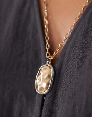 Reclaimed Vintage Moltern Pendant Necklace In Gold