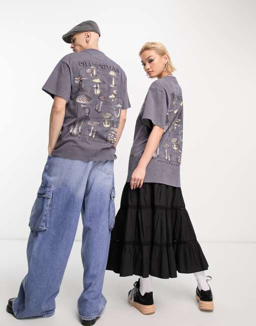 Reclaimed Vintage – Mörkgrå t-shirt i unisex-modell med svampdiagram