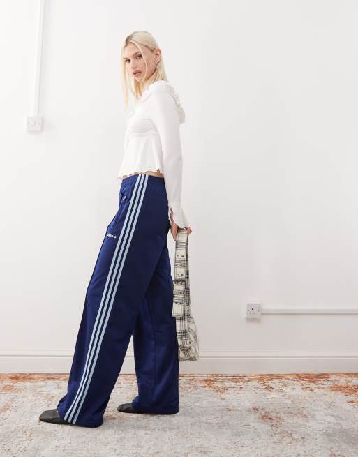 Reclaimed Vintage – Naturvit, långärmad blus med utsvängda ärmar och spetskant, 2 av 4