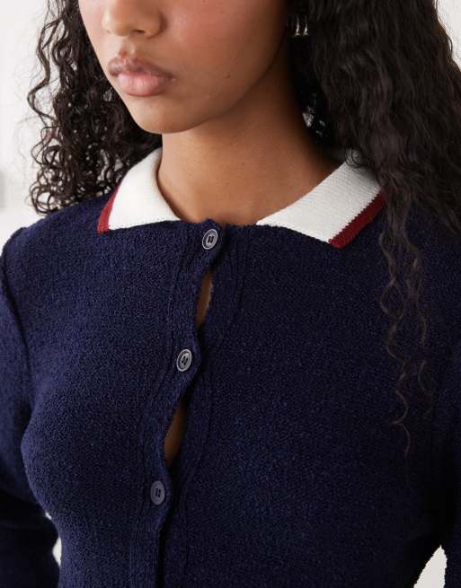 Reclaimed Vintage neat fit cardigan with ribbed collar in navy, 3 of 4