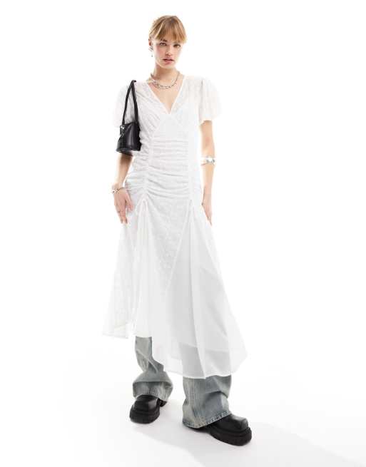 Reclaimed Vintage - Nette geborduurde maxi jurk met rimpeleffect in wit