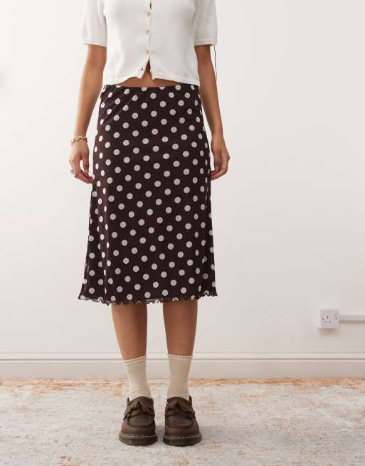 Reclaimed Vintage – Netzstoff-Midirock in Schokobraun mit cremeweißen Polka Dots, 2 von 5