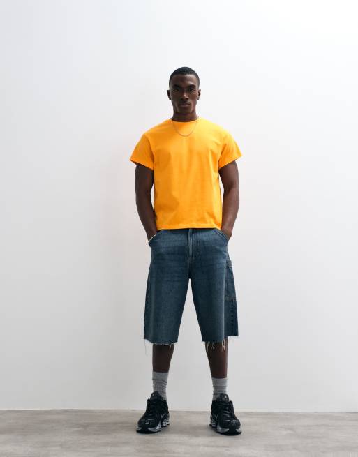 Reclaimed Vintage – Orange t-shirt i kort design med boxig passform