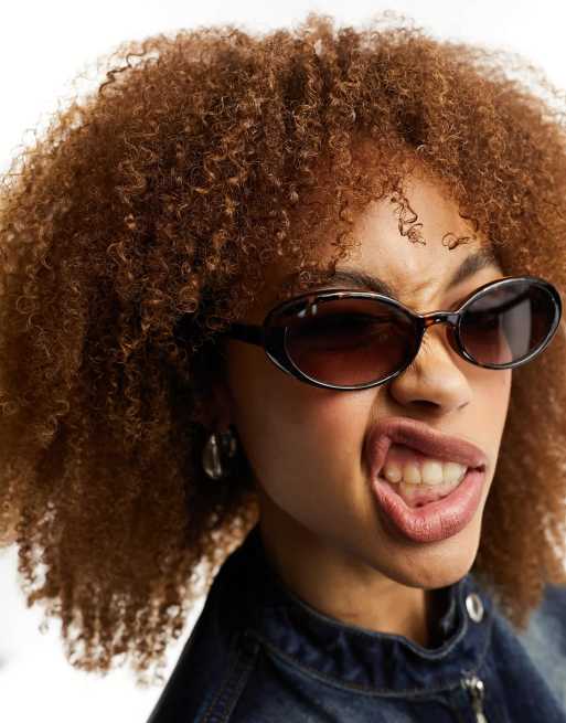 Reclaimed Vintage – Ovale Sonnenbrille in Braun im 90er-Stil, 2 von 4