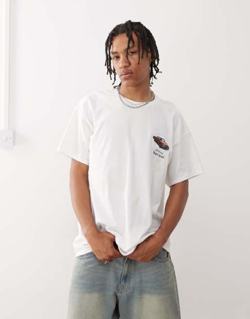 Reclaimed Vintage – Oversize-T-Shirt in Weiß mit Auto-Rückenprint, 3 von 4