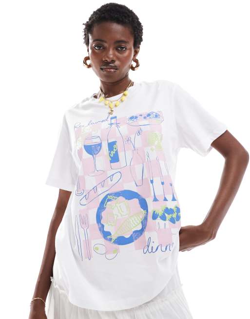 Reclaimed Vintage – Oversize-T-Shirt in Weiß mit gezeichneter Essen- und Getränke-Print