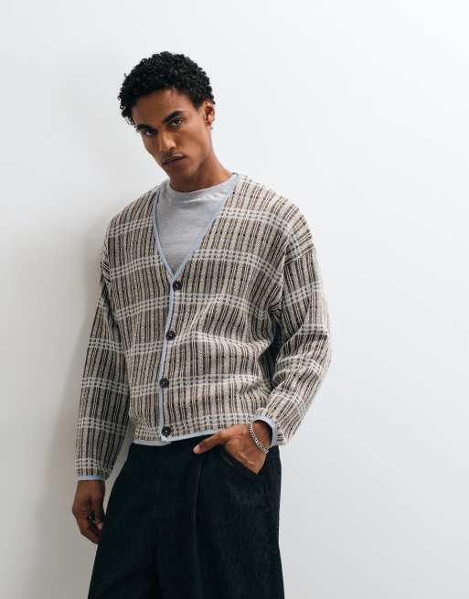 Reclaimed Vintage oversized knitted cardi in blue stitch, 4 of 5