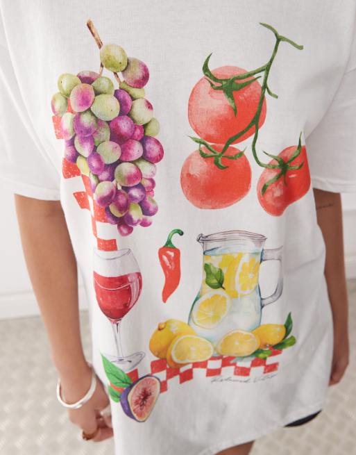 Reclaimed Vintage - Oversized og hvid T-shirt i bomuld med madprint, 3 af 4
