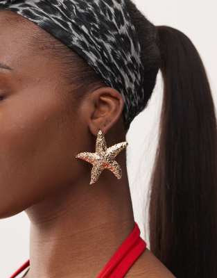 oversized starfish earrings in gold