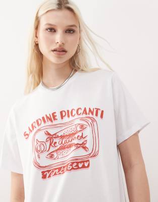 Reclaimed Vintage Oversized T-Shirt With Sardine Fisherman Print In White