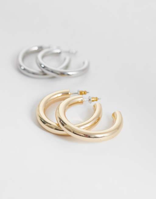 Reclaimed Vintage - Pack de 2 pares de pendientes de aro en tonos metálicos variados, 4 de 5