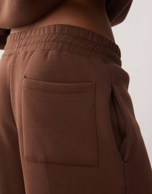 Reclaimed Vintage - Pantalon de jogging d'ensemble unisexe ample en tissu épais - Marron chocolat, 3 de 4