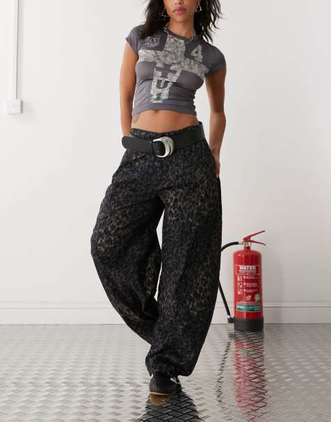 Reclaimed Vintage - Pantalon large à imprimé léopard foncé - view 1