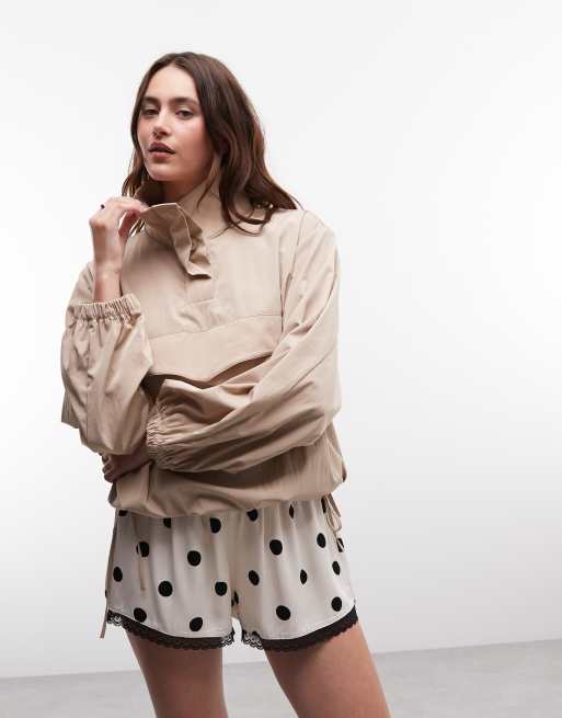 Reclaimed Vintage - Pantaloncini stile boxer in raso a pois con pizzo, 2 di 5