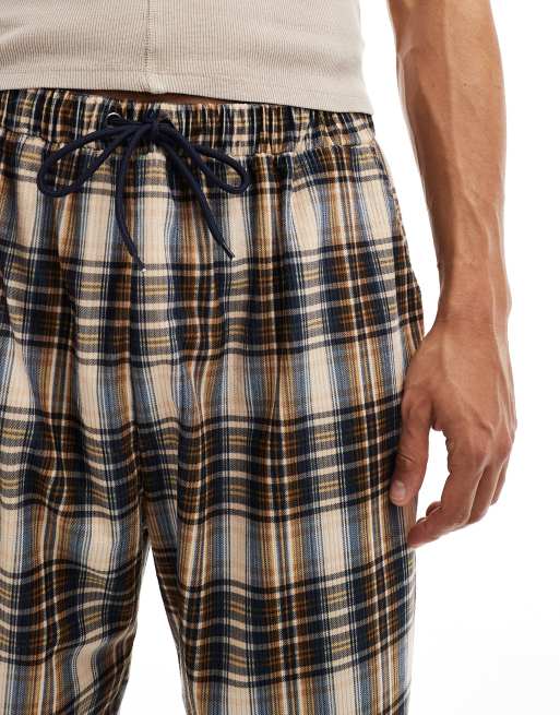 Reclaimed Vintage - Pantaloncini taglio lungo in velluto a coste a quadri, 4 di 5