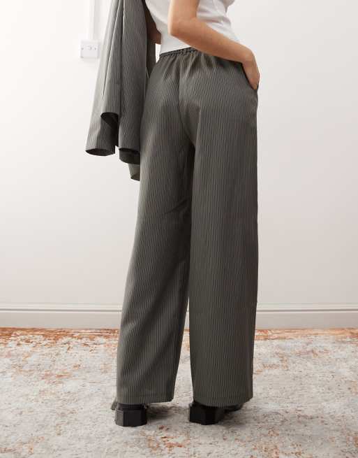 Reclaimed Vintage - Pantaloni a fondo ampio gessati, 2 di 5