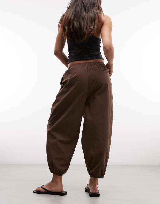 Reclaimed Vintage pantaloni bloomer in popeline 3/4 marrone cioccolato, 5 di 5