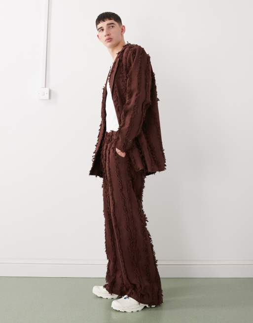 Reclaimed Vintage - Abito oversize marrone con frange, 2 di 3