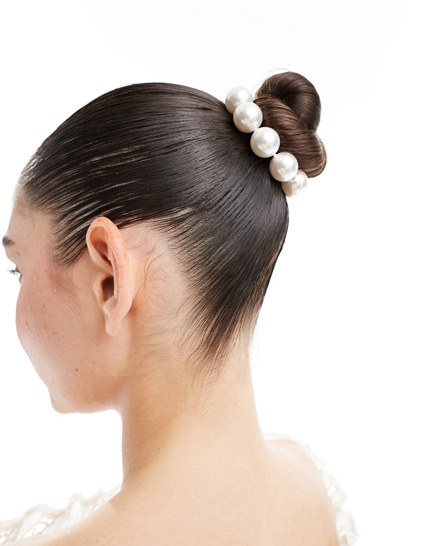 Reclaimed Vintage Pearl Hair Scrunchie-white