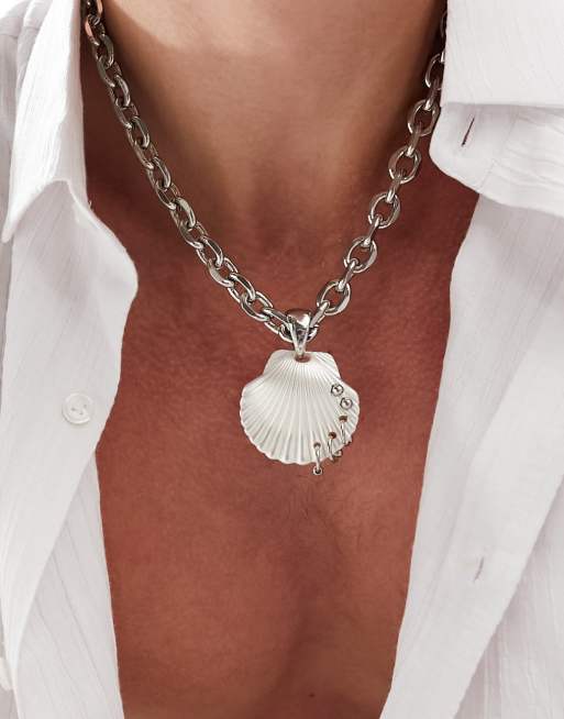 Vintage outlet shell necklace