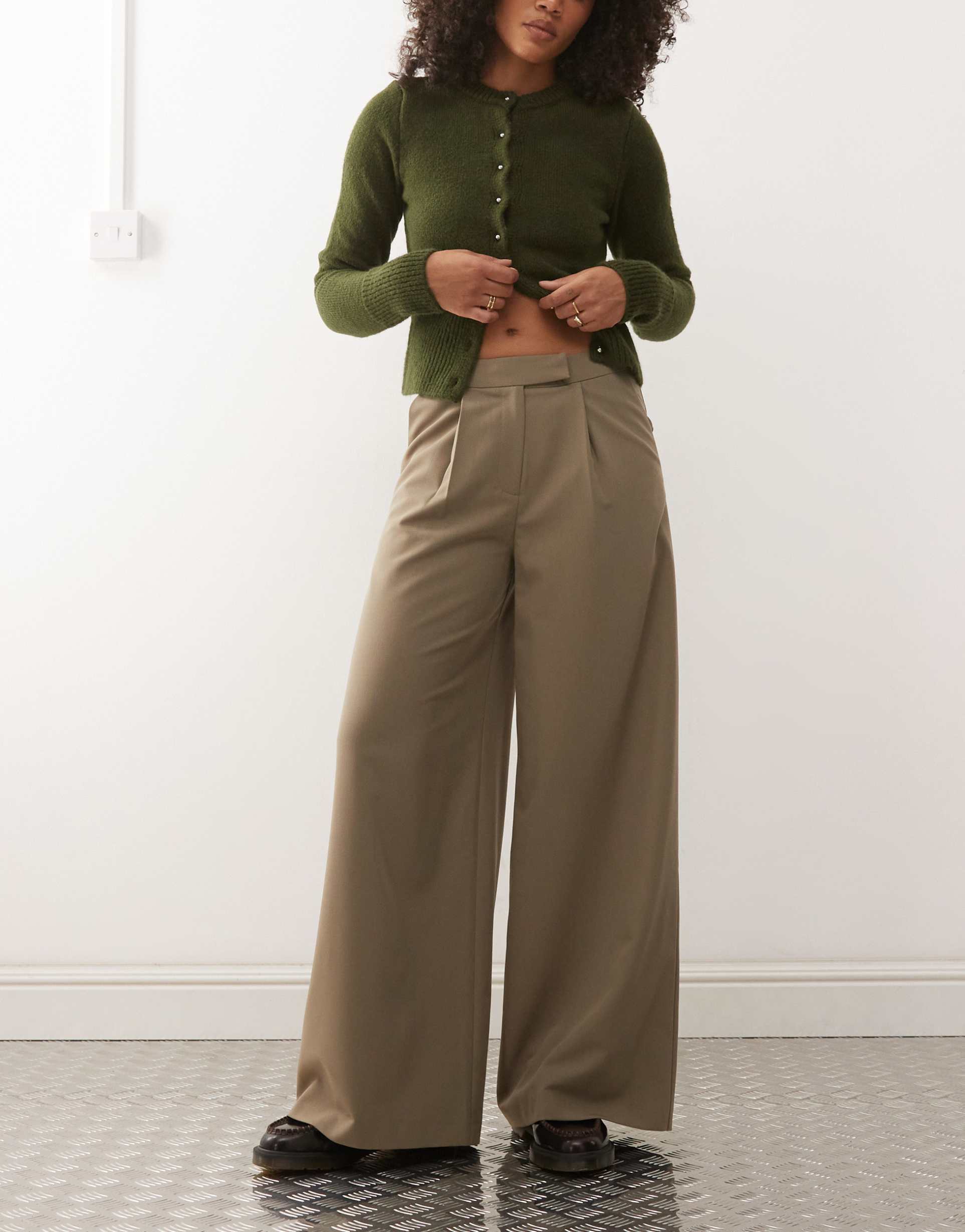 reclaimed vintage pleated detailing wide leg pants in khaki
