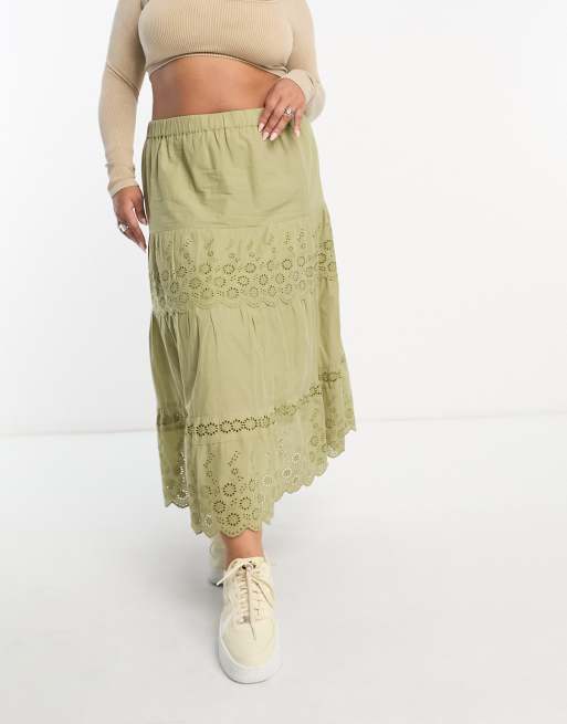 Plus size khaki skirt vintage shop
