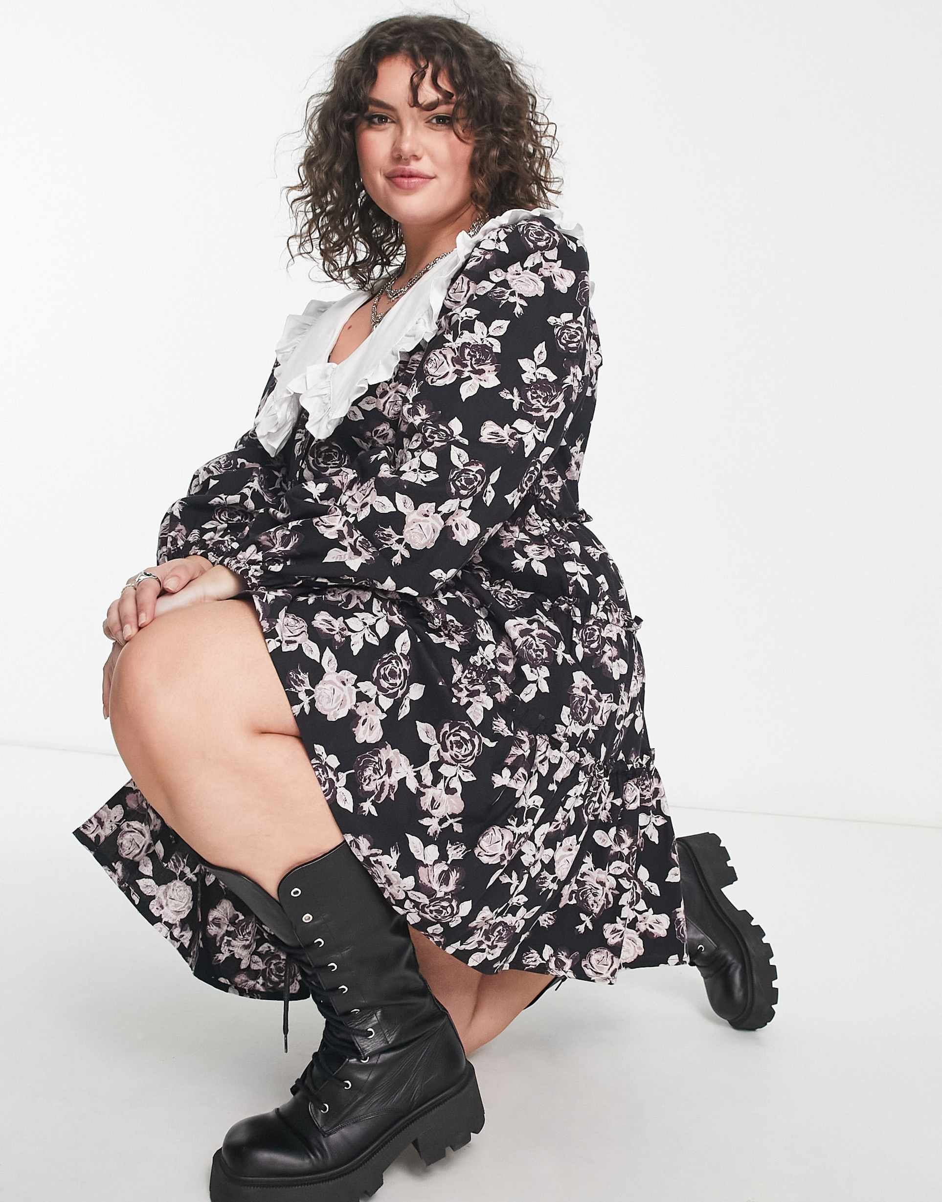 Reclaimed Vintage Plus printed mini dress with contrast collar in floral print
