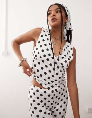  Reclaimed Vintage polka dot print v-neck ruched bust cami co-ord in white - view 1