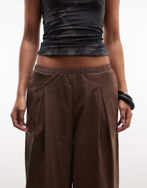 Reclaimed Vintage poplin bloomer 3/4 length pants in chocolate brown, 3 of 5