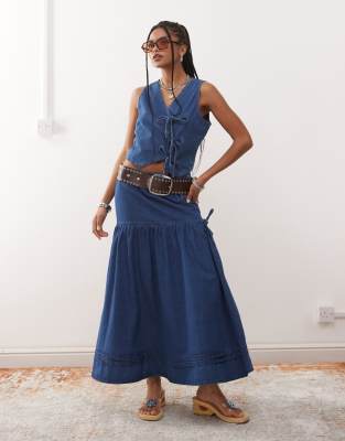 Reclaimed Vintage - Prärie-Jeansrock mit Schleifendetail, Kombiteil-Blau