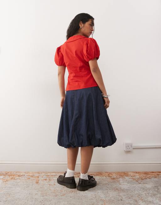 Reclaimed Vintage puffball denim midi skirt in indigo, 4 of 5