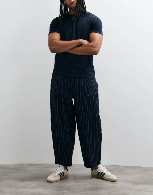 Reclaimed Vintage pull on-byxor i marinblårandigt