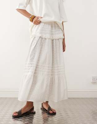 Reclaimed Vintage Pull On Midi Skirt In White
