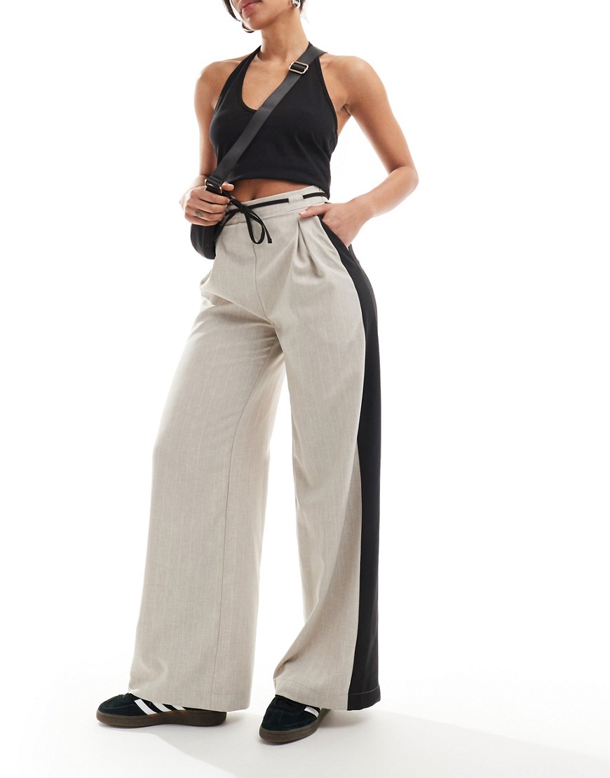 pull on pants in linen look with side stripe with detail-Multi