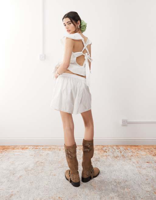 Reclaimed Vintage pull on shorts in white with embroidery edge - part of a set , 5 of 5
