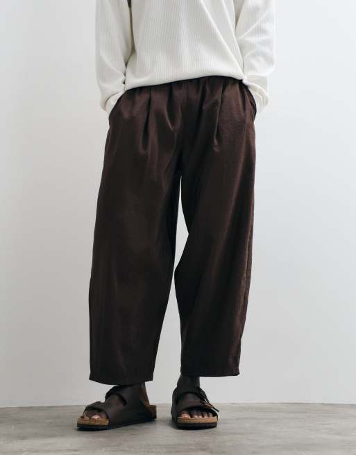 Reclaimed Vintage pull on trouser in khaki, 2 of 5
