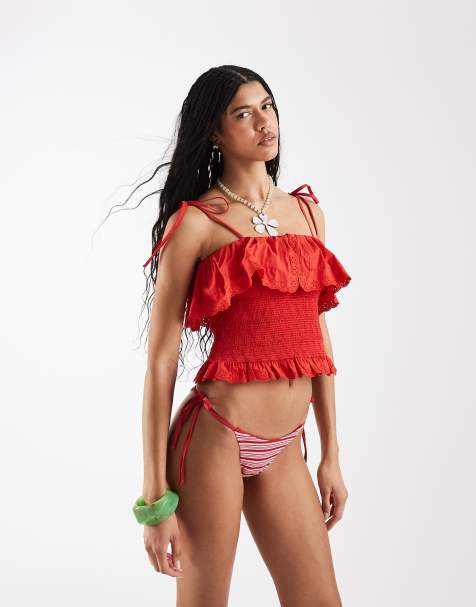 Reclaimed Vintage - Rød bandeau-overdel i broderie anglaise med smocksyninger og broderidetalje - view 1