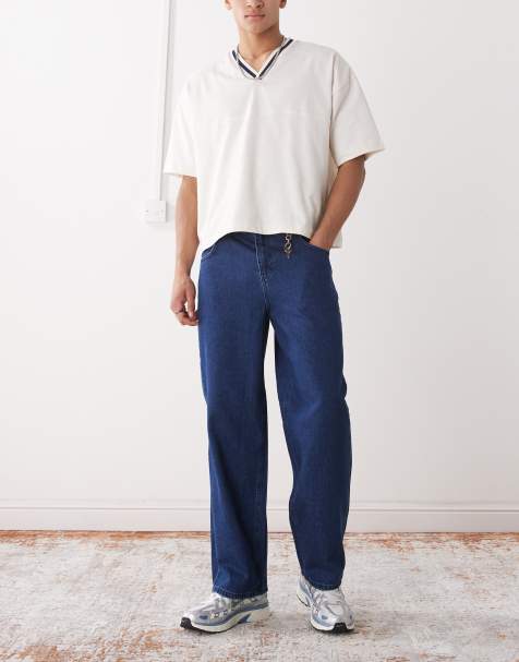 Reclaimed Vintage relaxed jean in mid blue - view 1
